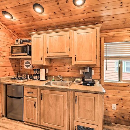 Beautiful New Bern Studio Cabin With Fire Pit! Экстерьер фото