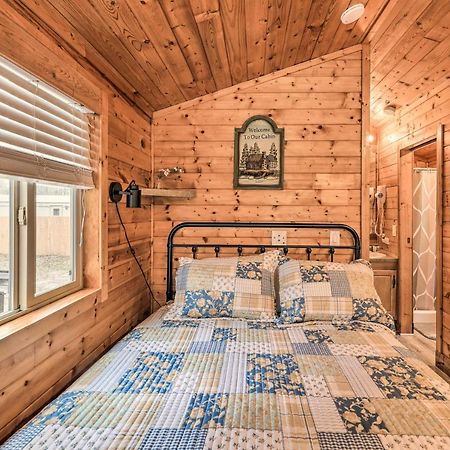Beautiful New Bern Studio Cabin With Fire Pit! Экстерьер фото