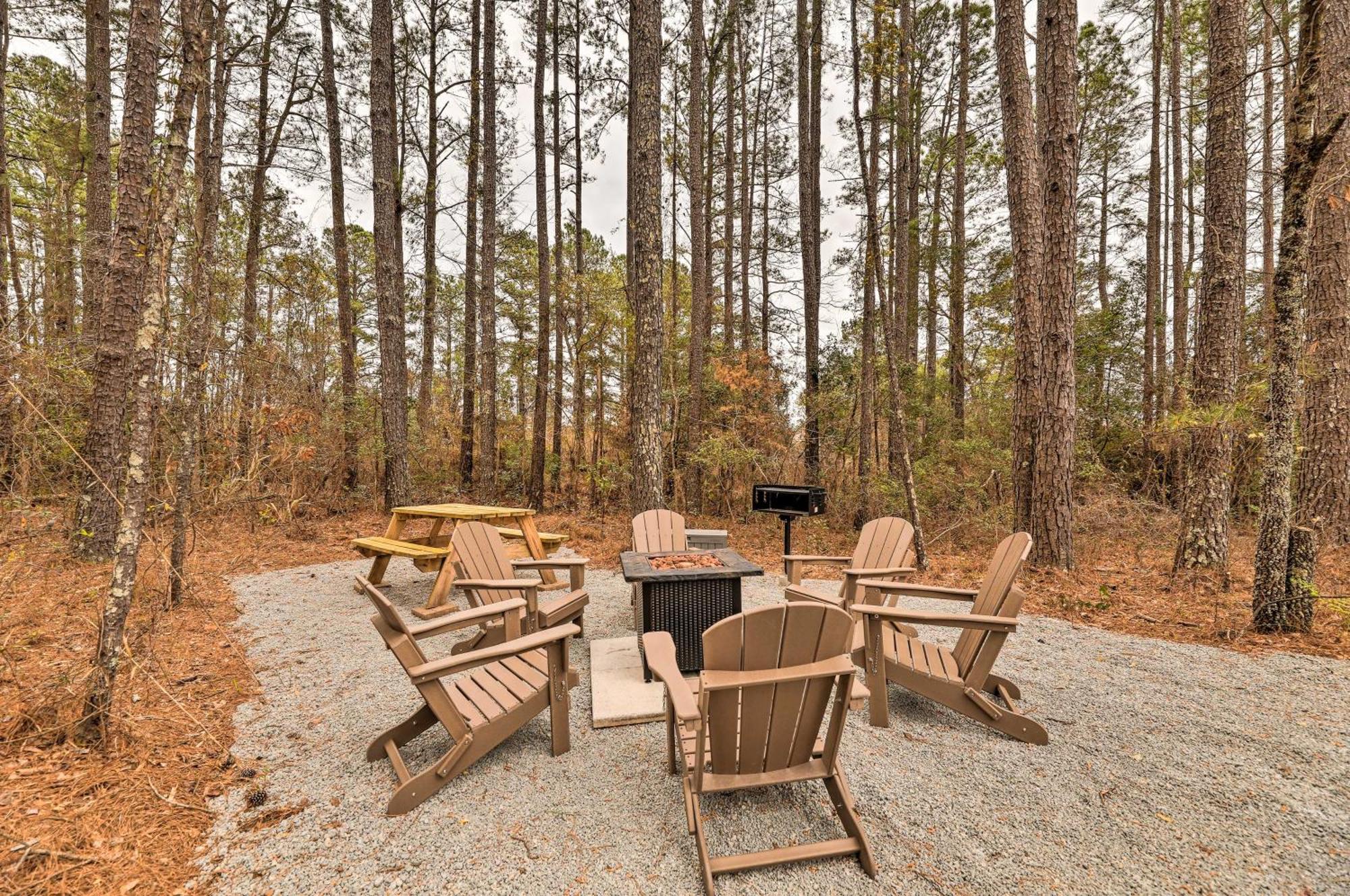 Beautiful New Bern Studio Cabin With Fire Pit! Экстерьер фото