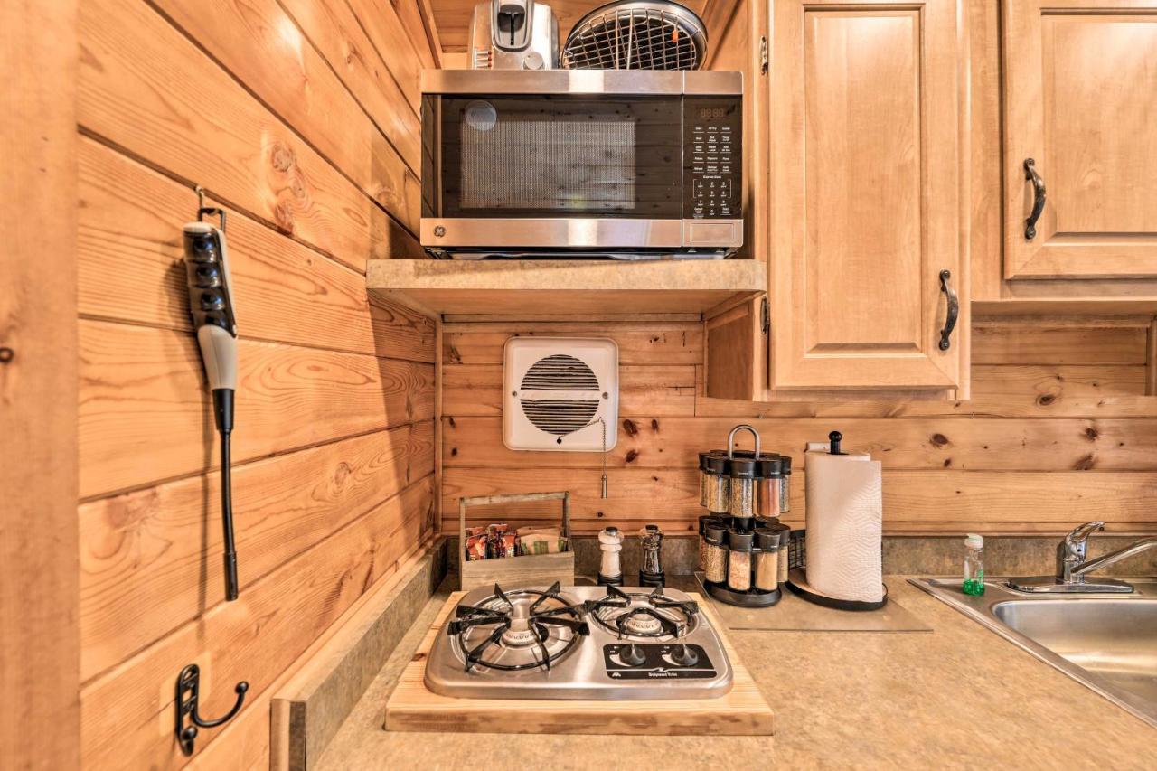 Beautiful New Bern Studio Cabin With Fire Pit! Экстерьер фото