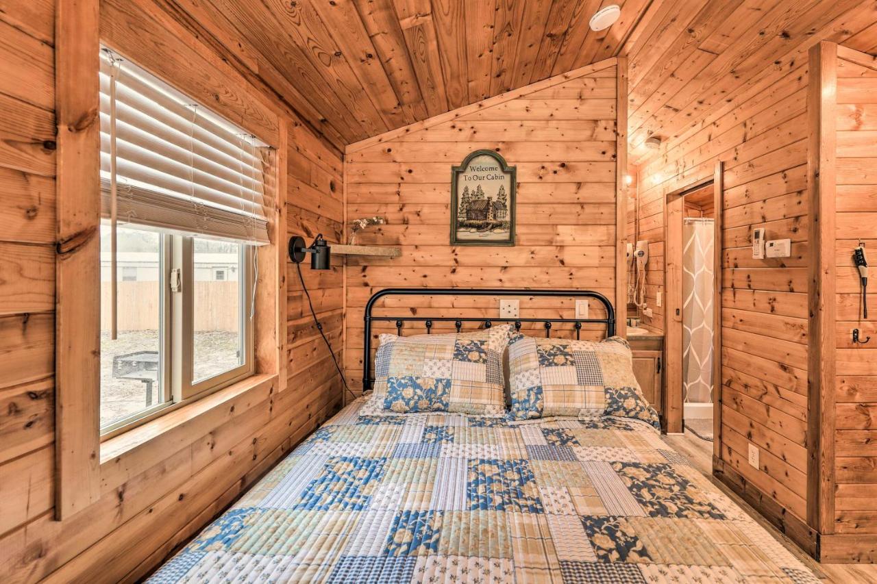 Beautiful New Bern Studio Cabin With Fire Pit! Экстерьер фото